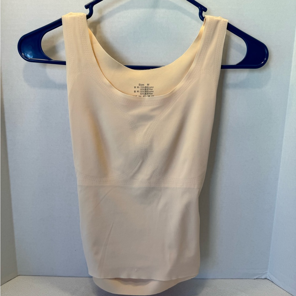 Shapewear w/no brand to be found! Size Medium, Creamish